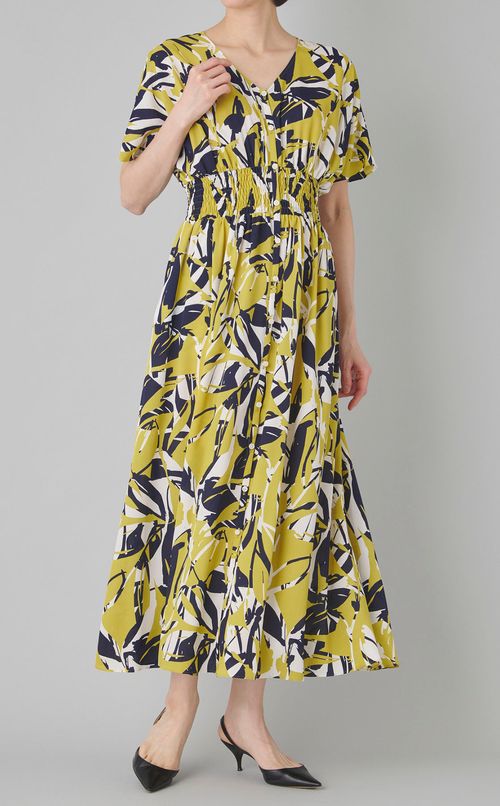 リーフプリントギャザーワンピース