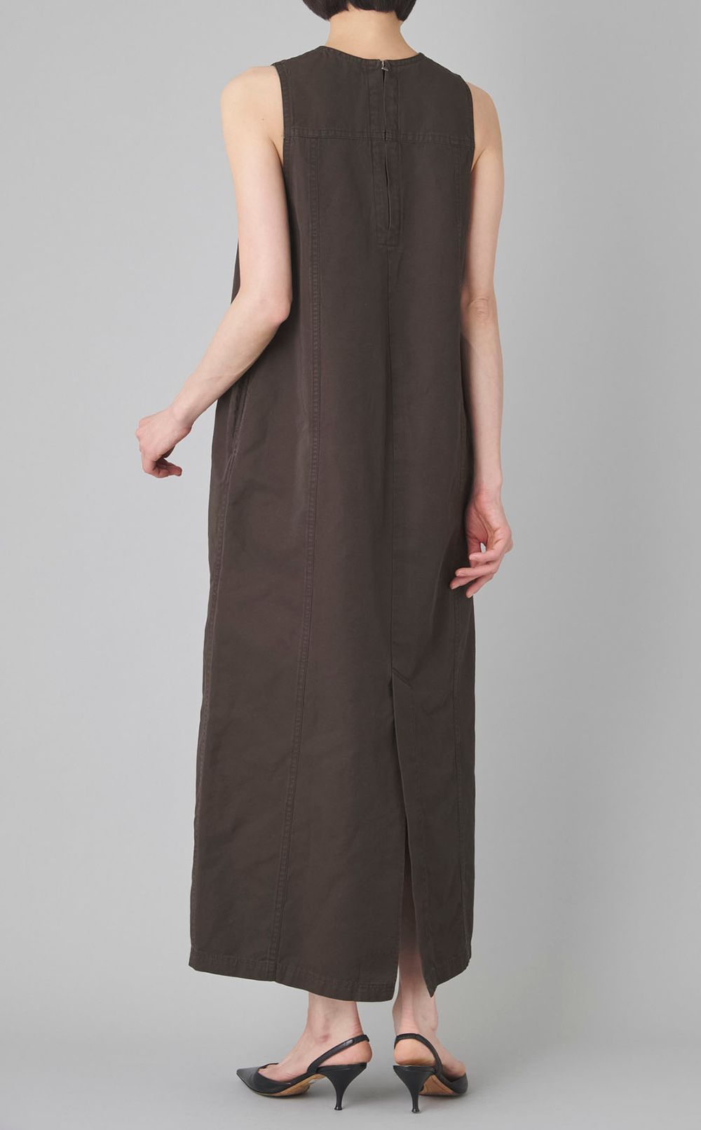 バイオギャバジンノースリーブワンピース