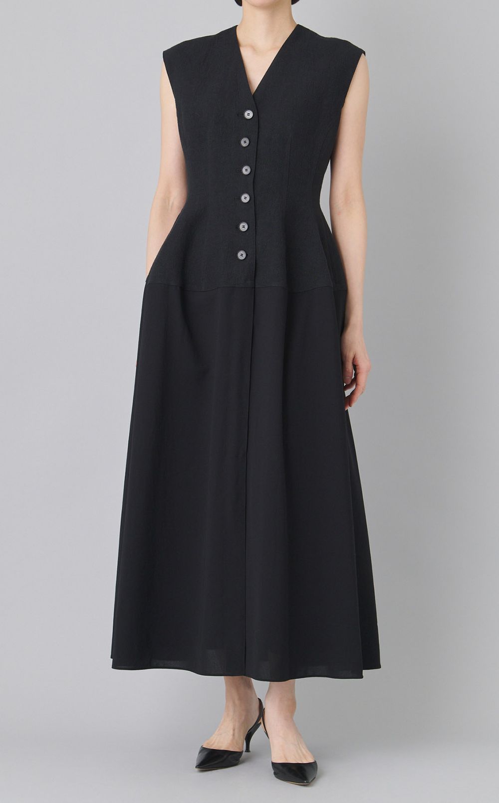 ノースリーブシェイプウエストワンピース