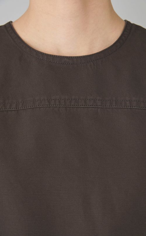 バイオギャバジンノースリーブワンピース