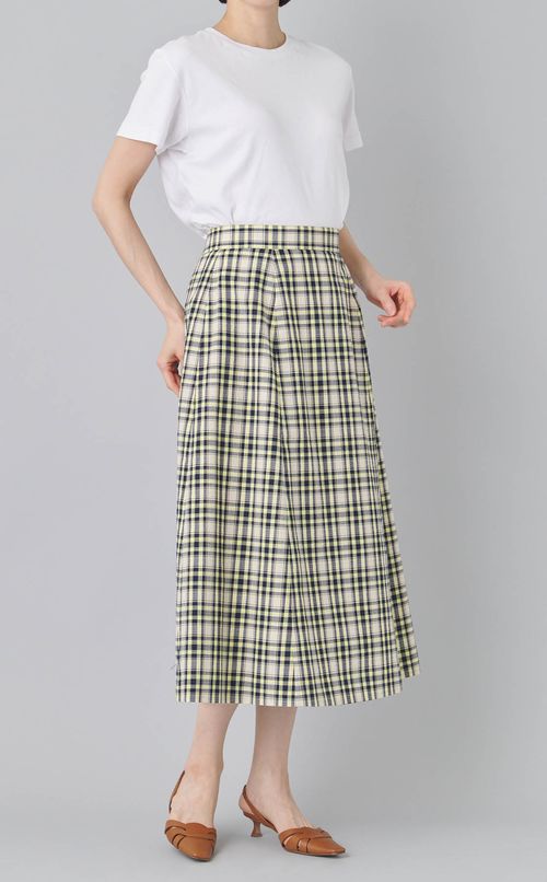 サッカーチェックルレアスカート