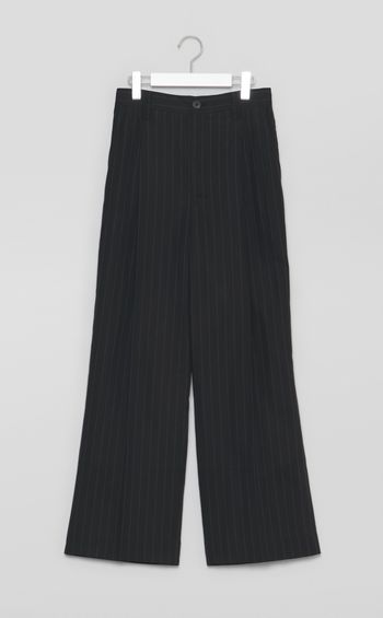 ワンタックワイドパンツ