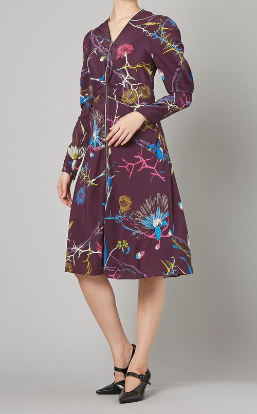 フラワープリントフロントジップワンピース