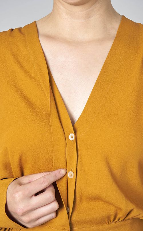 Vネックカーディガンブラウス