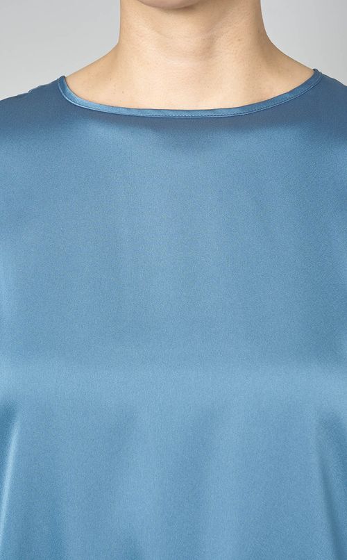 マットサテンガウンブラウス