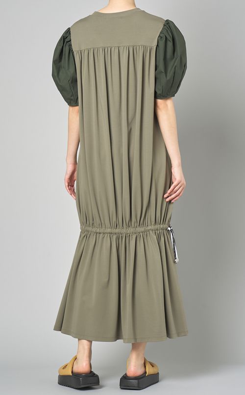 パフスリーブギャザーワンピース