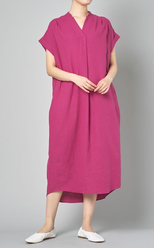 タックショルダーワンピース