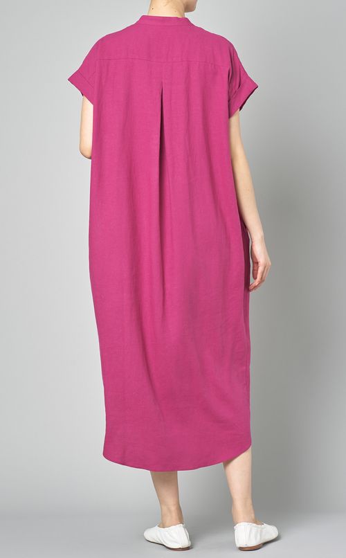 タックショルダーワンピース