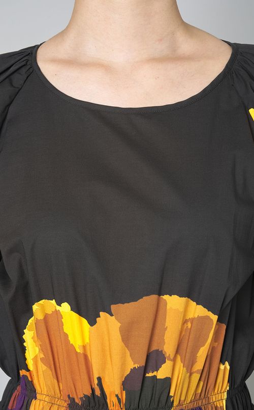 フラワープリントギャザーワンピース