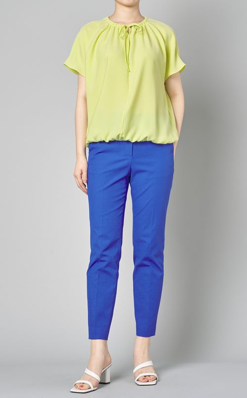 センタースリムテーパードパンツ