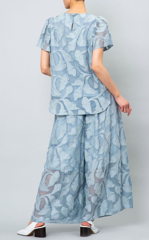 カットジャカードブラウス