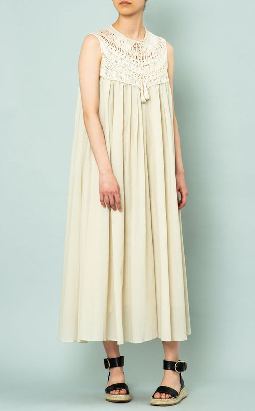 かぎ針編みフレアワンピース