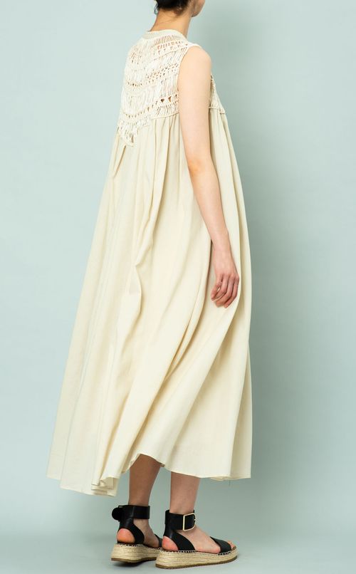 かぎ針編みフレアワンピース