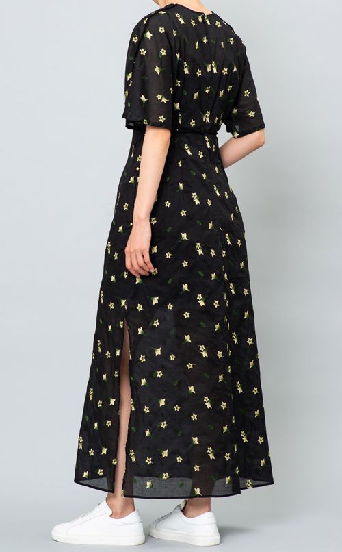 フラワー刺繍Vネックワンピース