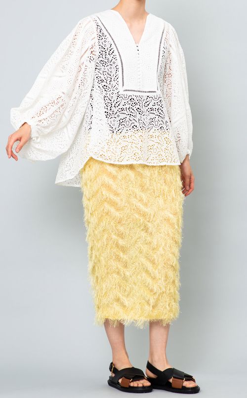 コットンレースプルオーバーブラウス