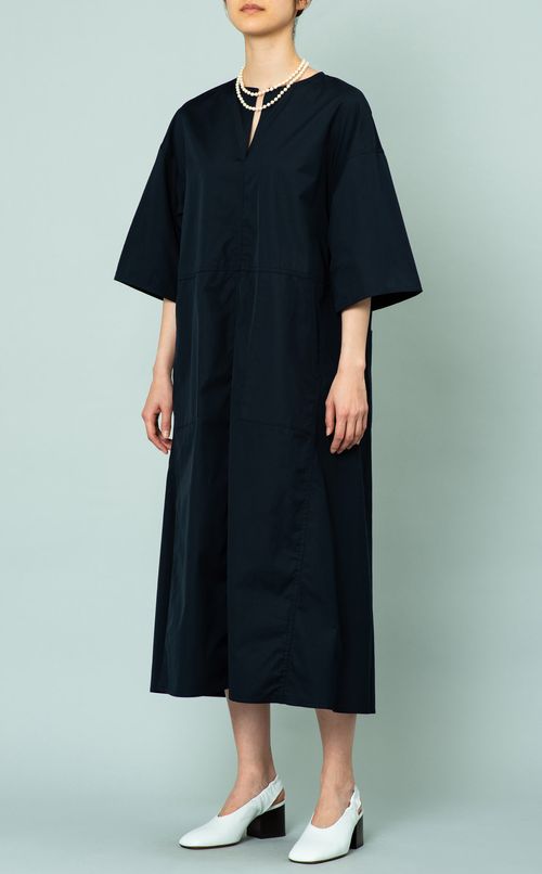 キーネックワンピース