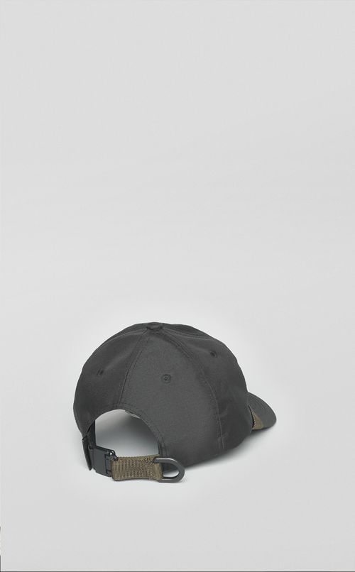 6パネルロゴキャップ