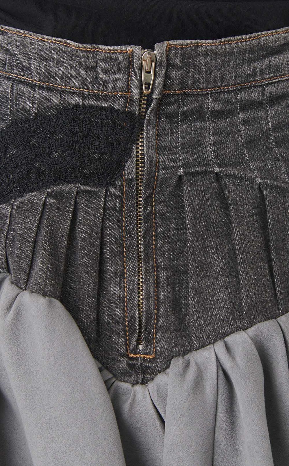 【roop】ヨーク切り替えスカート