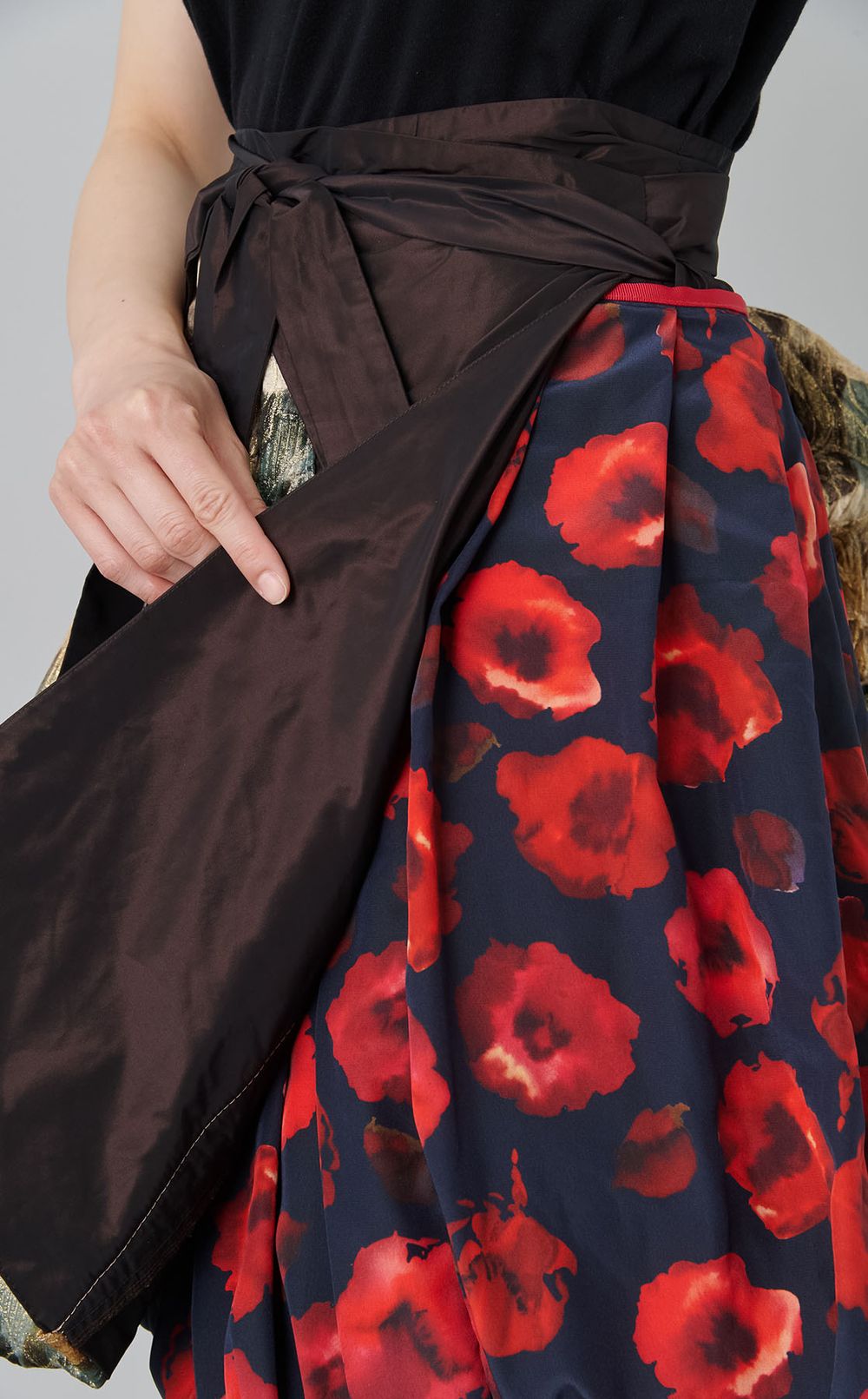 【roop】フラワーラップスカート