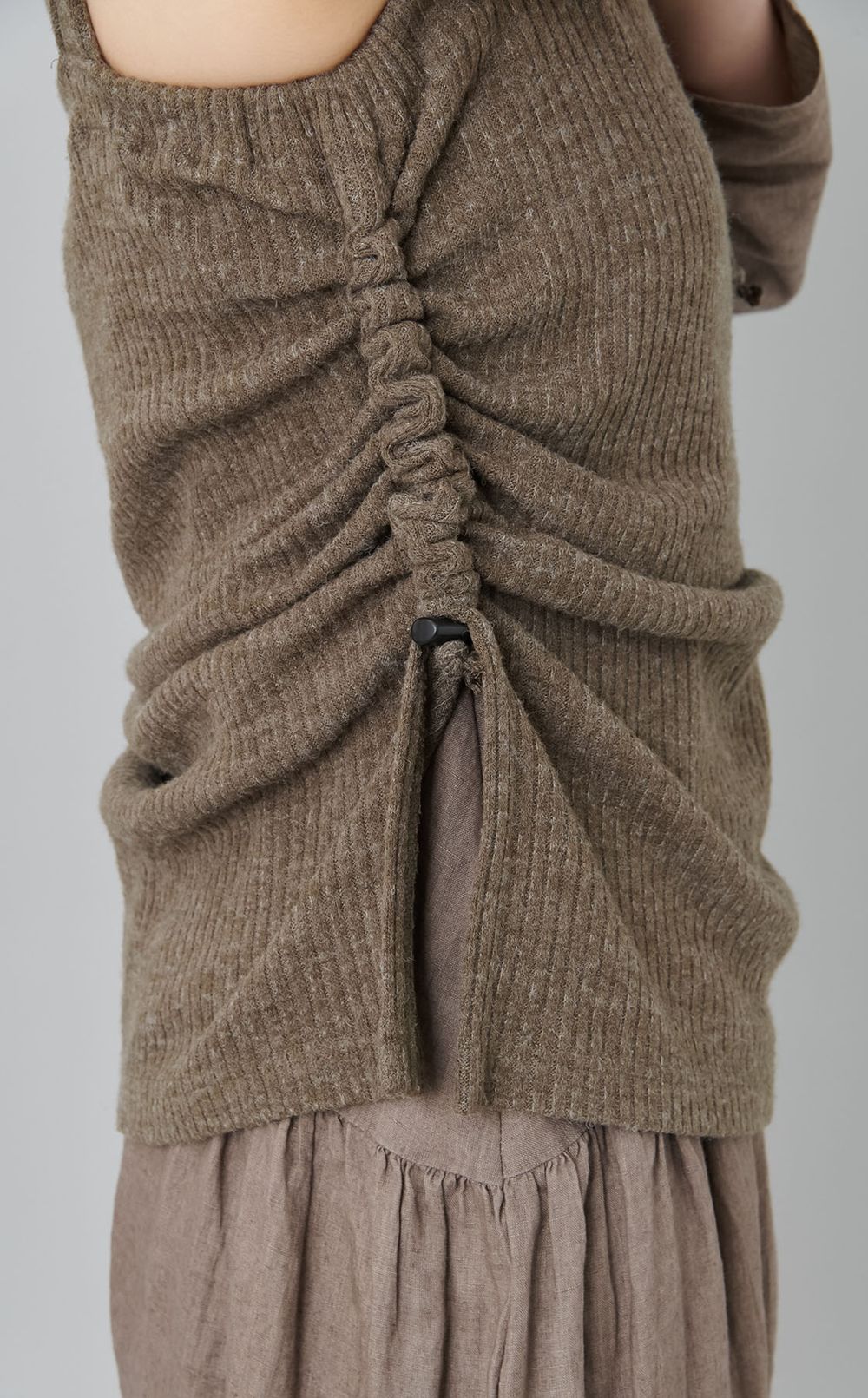 【roop】ノースリーブ