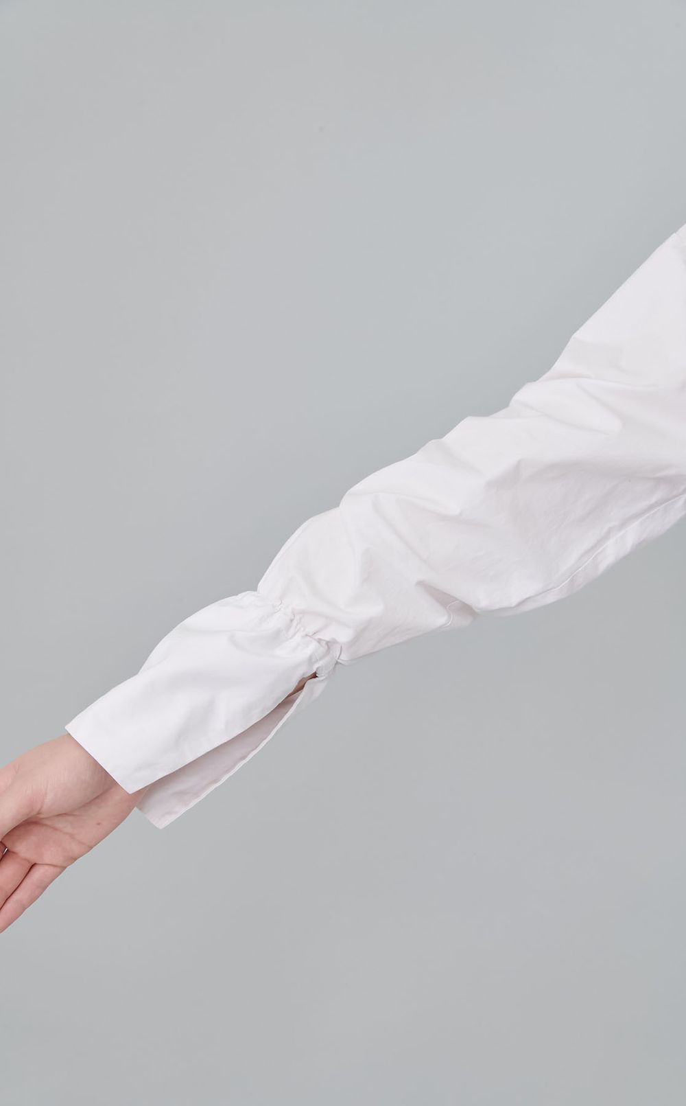 【roop】シャーリングワンピース