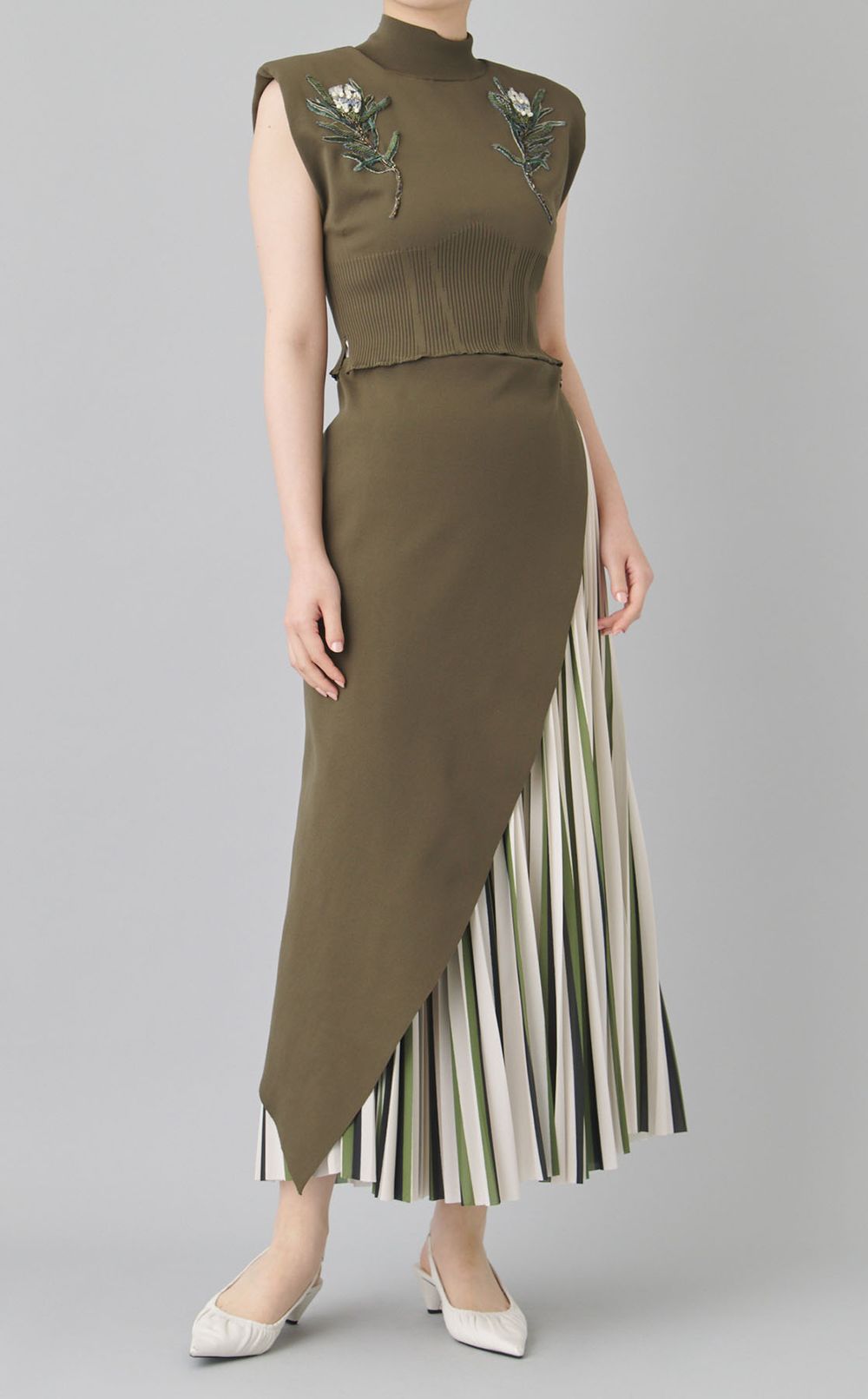 【roop】Adapt ニットミニマムトップス