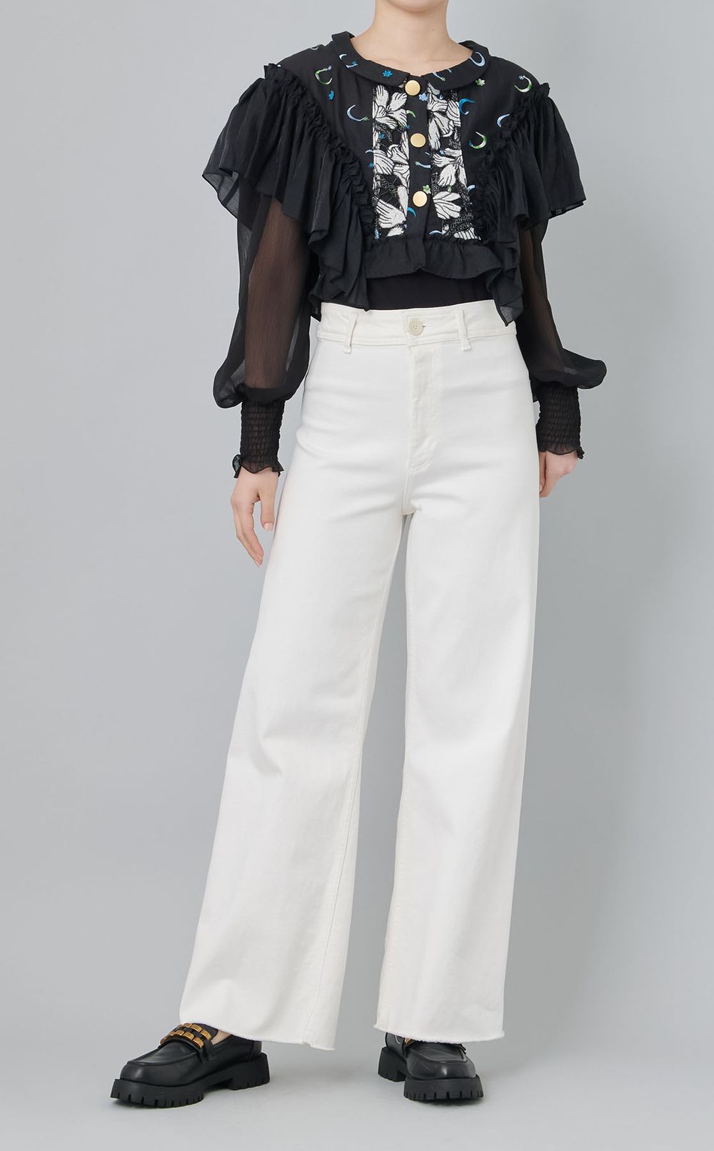 【roop】３ボタンフリルブラウス