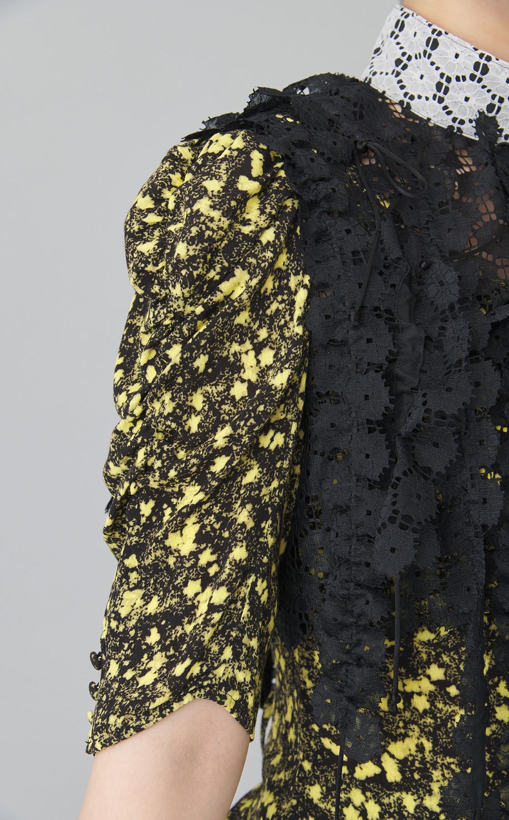 【roop】レースフリルコードブラウス