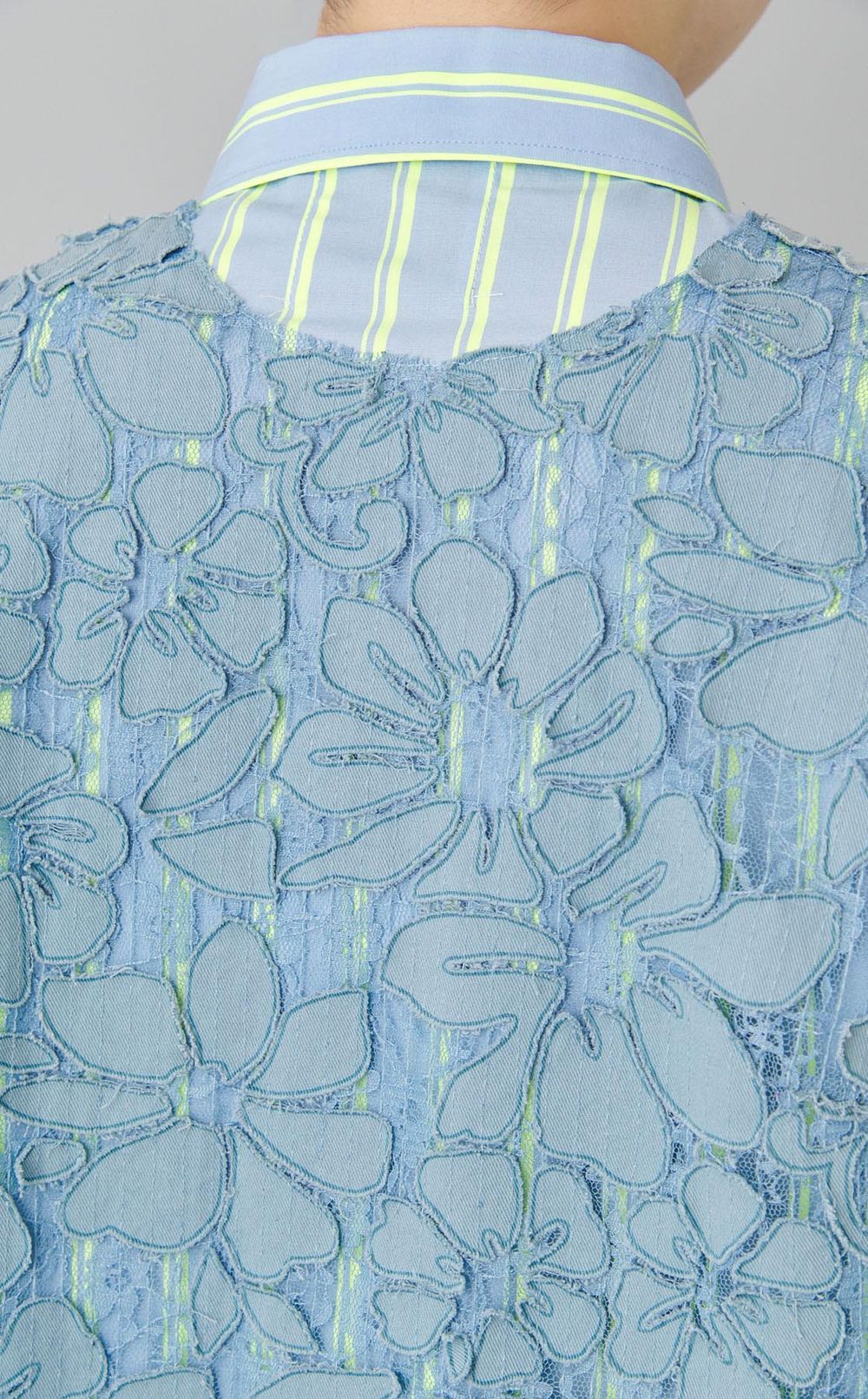 【roop】ネオンストライプレースシャツ