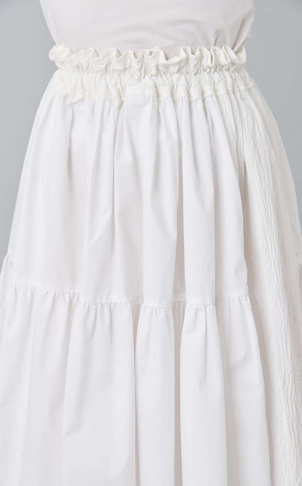 【roop】純白スカート