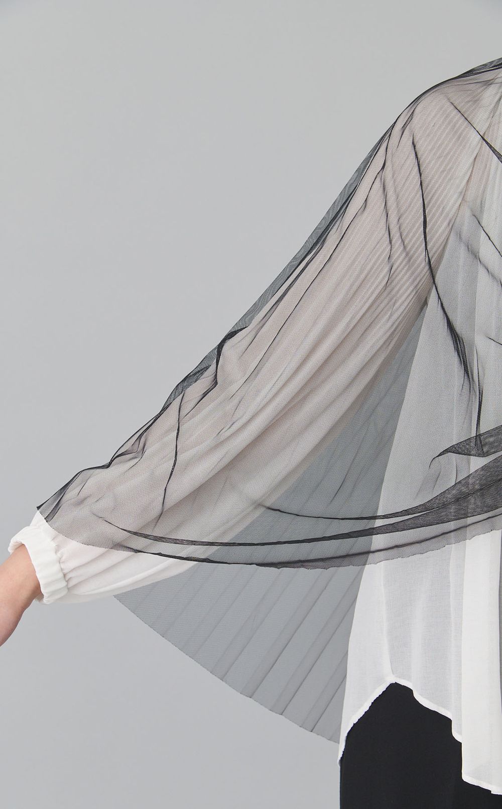 【roop】チュールドッキングブラウス