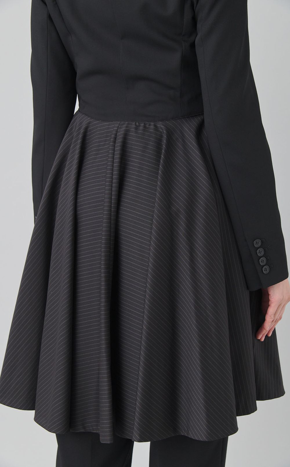 【roop】スカートドッキングジャケット