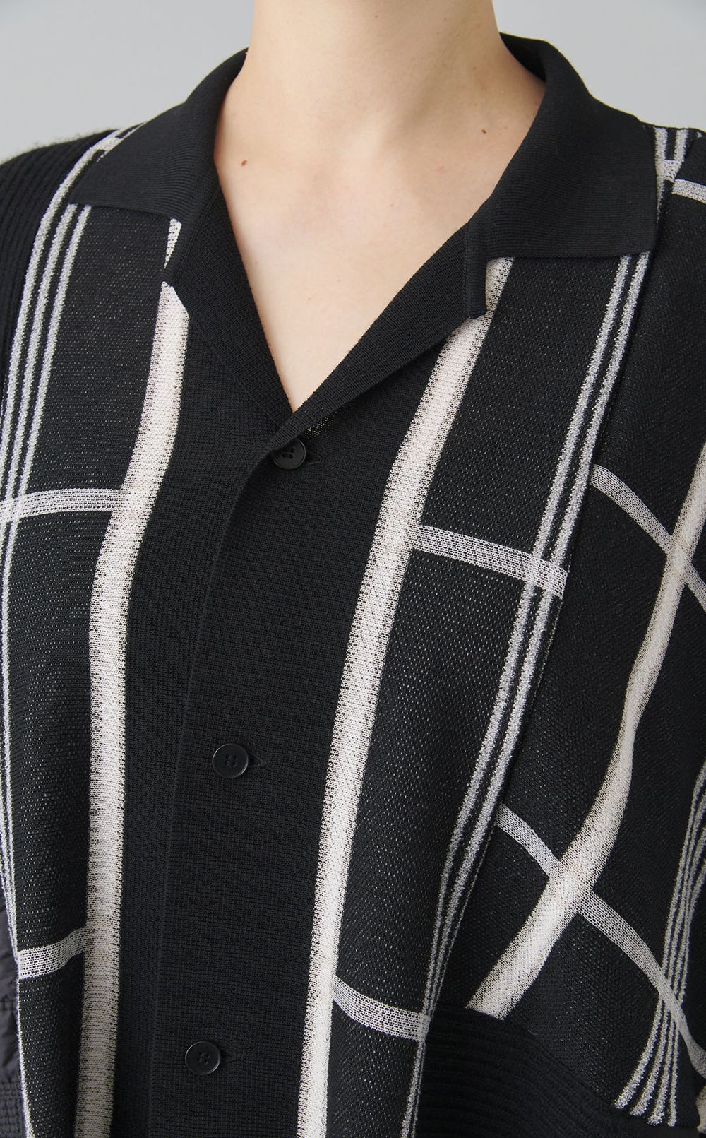 【roop】ブラックファブリックパッチワンピース