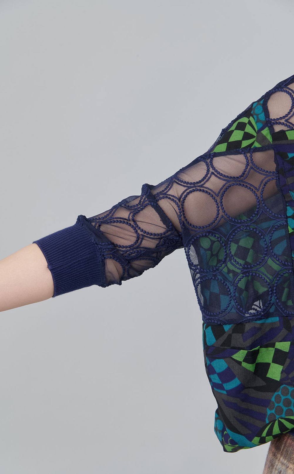 【roop】レース変形ドッキングシャツ