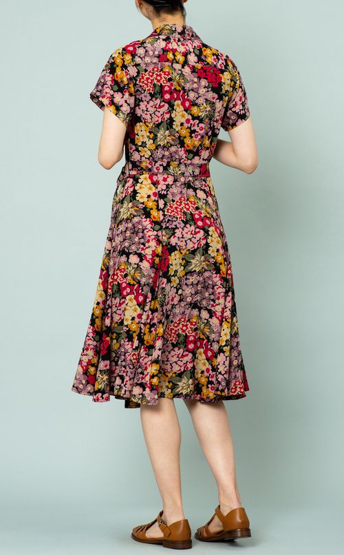 ベルト付フラワープリントワンピース