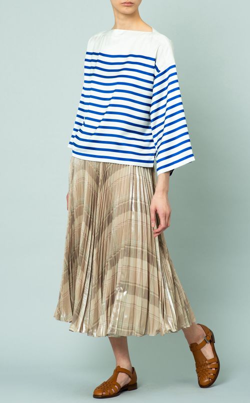 サテンボーダーブラウス