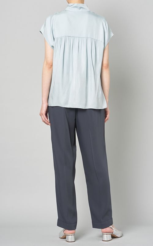 スタンドカラープルオーバーブラウス