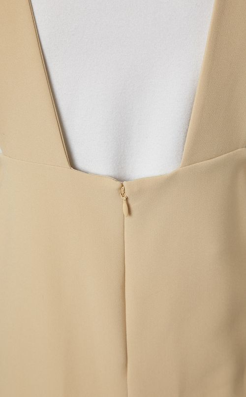 Vネックオールインワン