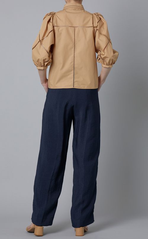 カットワーク刺繍ブラウス