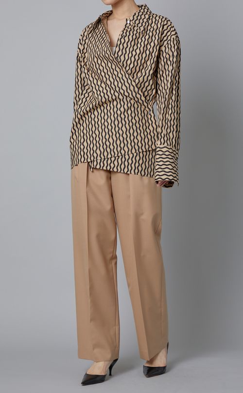 センタープレスタックワイドパンツ