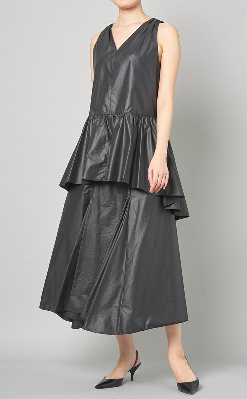 タフタヘムラインスカート