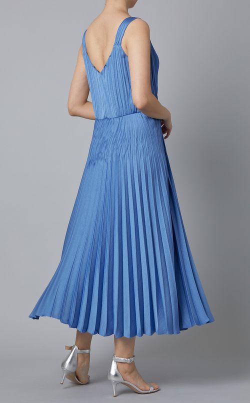 Vネックプリーツフレアワンピース