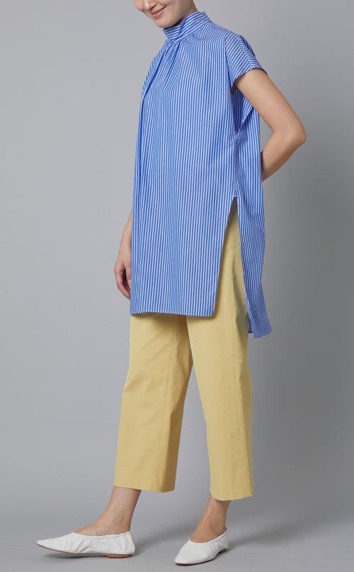 コットンブロードハイネックブラウス