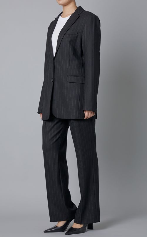 チョークストライプセンタープレスパンツ