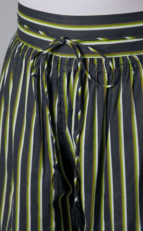 ストライプパンツ