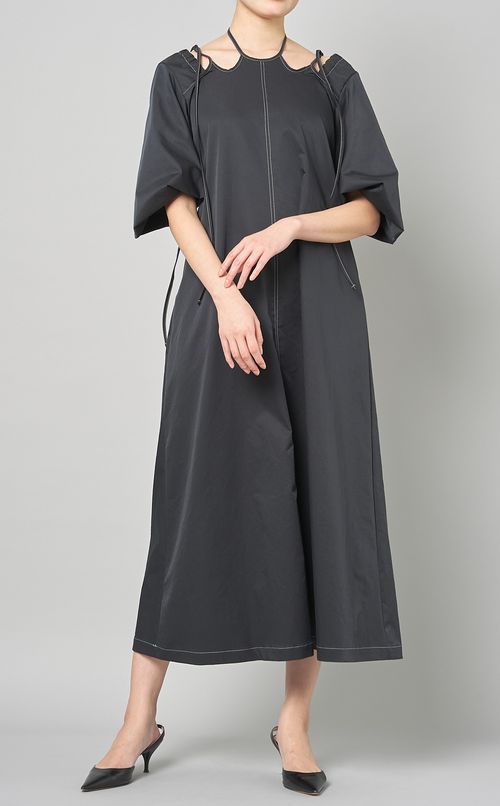 ホルターネックリボンマキシワンピース