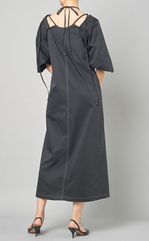 ホルターネックリボンマキシワンピース