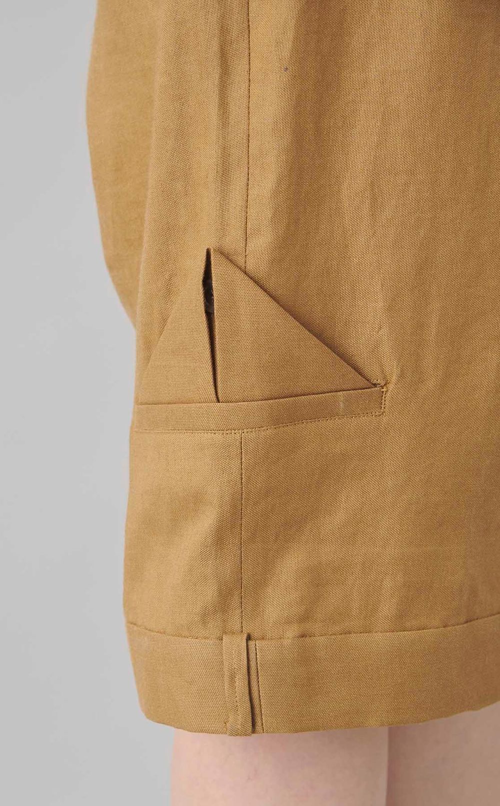 【roop】DEFORMATION CROPD PANTS