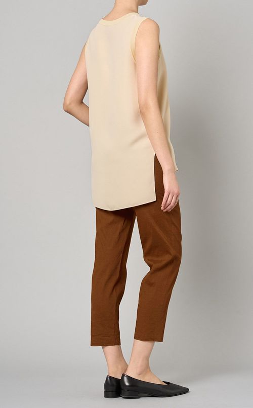 スリムテーパードイージーパンツ