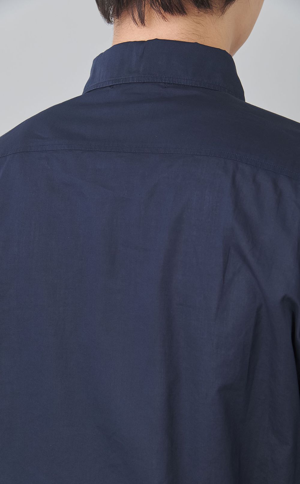 レギュラーカラーライトシャツ